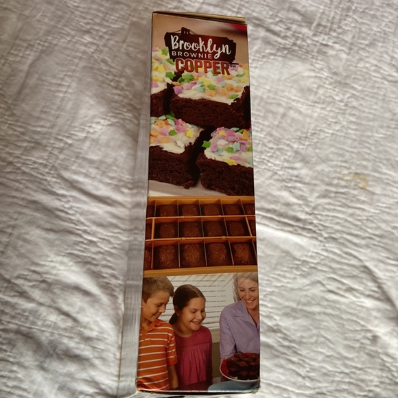 As Seen On TV Brooklyn Brownie Copper 18 Brownies - Picture 4 of 7